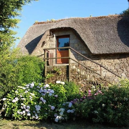 Studio Dans Une Chaumiere De Caractere Baud Exterior photo